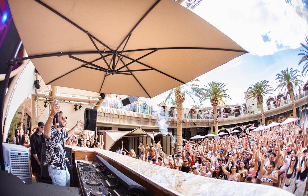 las vegas resident dj zedd at ayu dayclub pool party