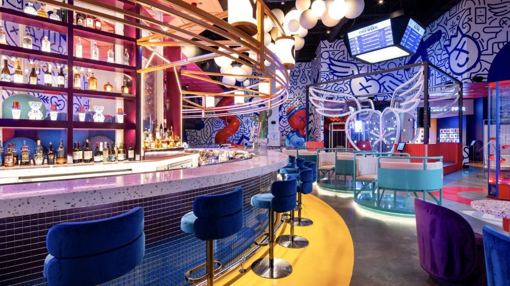 Las Vegas Play Playground Bar Drinks Games